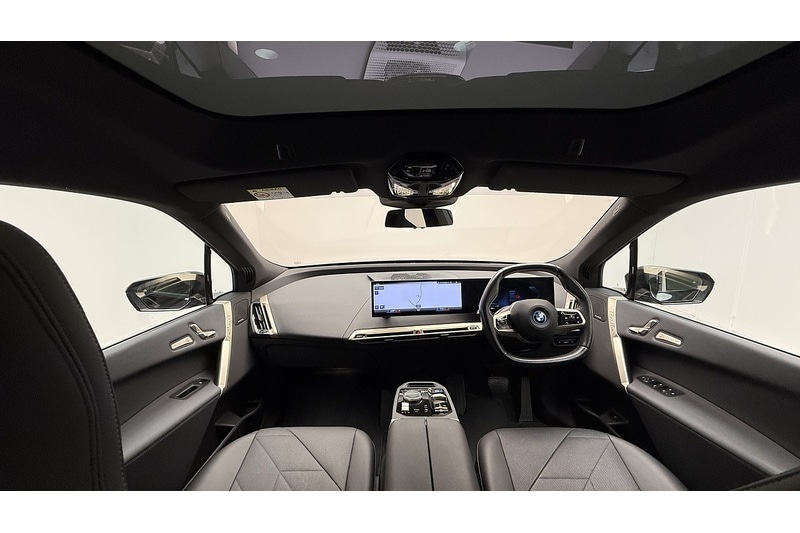 Used BMW iX 2022 for sale - 77027668: Photo 2