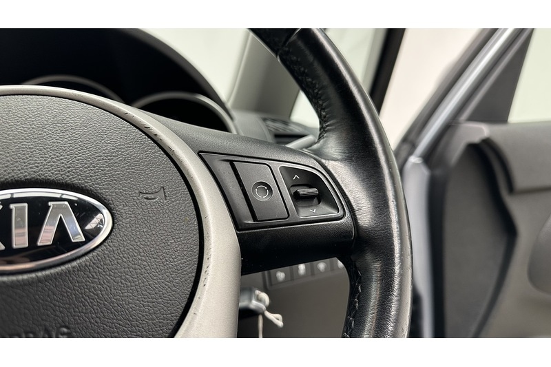 Used Kia Venga for sale - 77072838: Photo 34