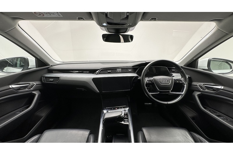 Used Audi e-tron 2021 for sale - 78031151: Photo 2