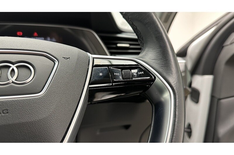 Used Audi e-tron 2021 for sale - 78031151: Photo 41