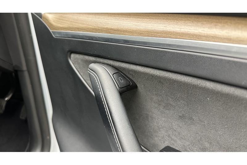 Used Tesla Model Y 2024 for sale - 77937351: Photo 35