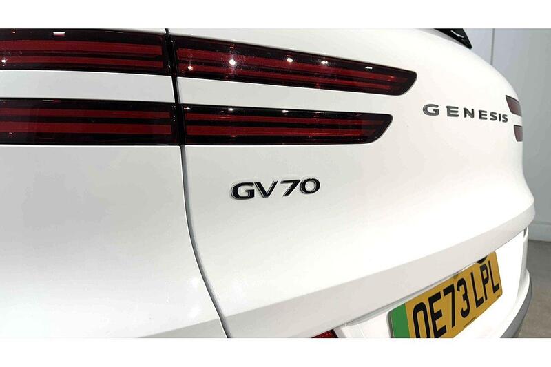 Used Genesis GV70 2023 for sale - 76784379: Photo 16