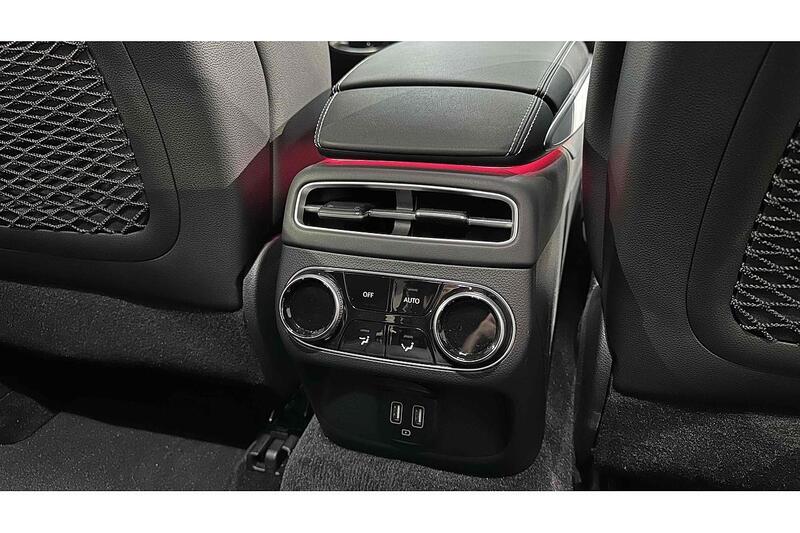 Used Genesis GV70 2023 for sale - 76784379: Photo 32