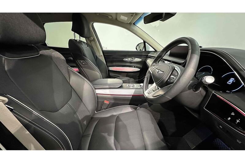 Used Genesis GV70 2023 for sale - 76784379: Photo 33