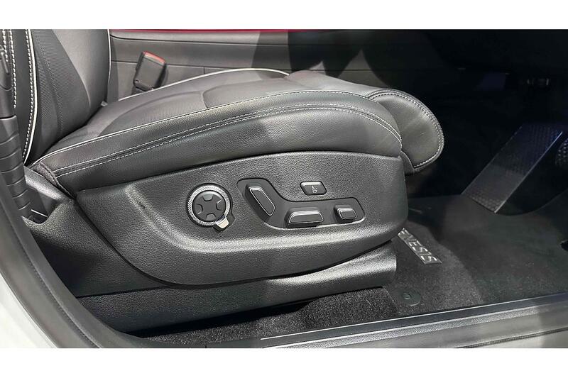 Used Genesis GV70 2023 for sale - 76784379: Photo 40