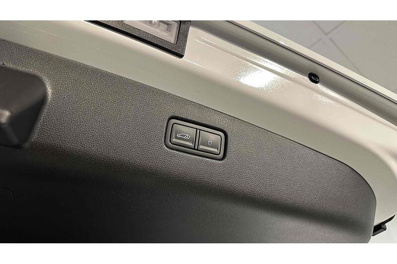 Used Genesis GV70 2023 for sale - 76784379: Photo 62