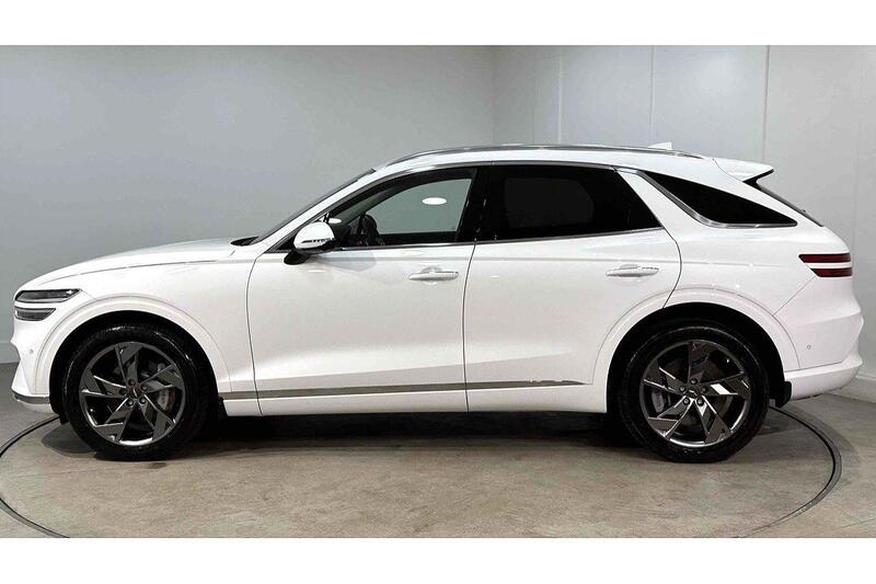 Used Genesis GV70 2023 for sale - 76784379: Photo 8