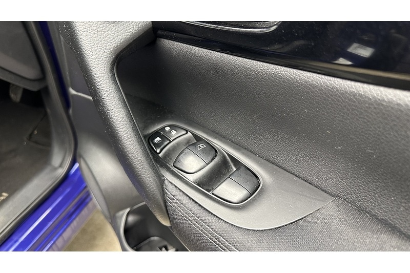 Used Nissan Qashqai 2015 for sale - 76910747: Photo 35