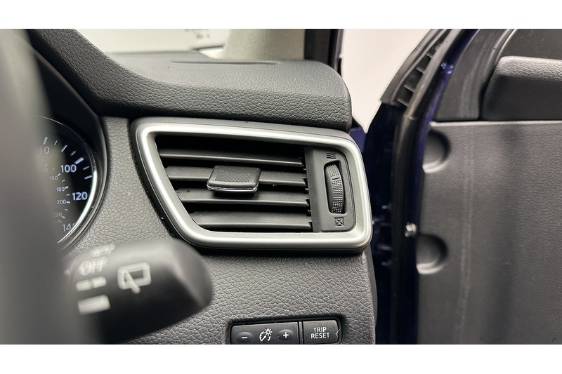 Used Nissan Qashqai 2015 for sale - 76910747: Photo 37