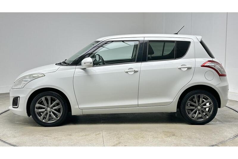 Used Suzuki Swift 2017 for sale - 76784530: Photo 8