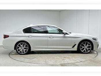 Used BMW 5 Series 2021 for sale - 79433945: Photo