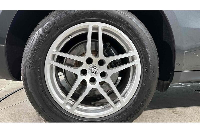 Used Porsche Macan 2019 for sale - 76784556: Photo 17