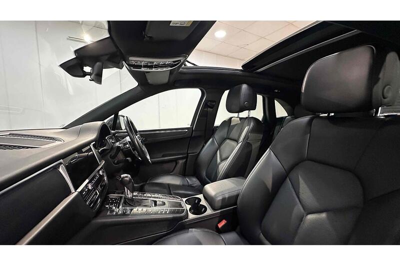 Used Porsche Macan 2019 for sale - 76784556: Photo 23