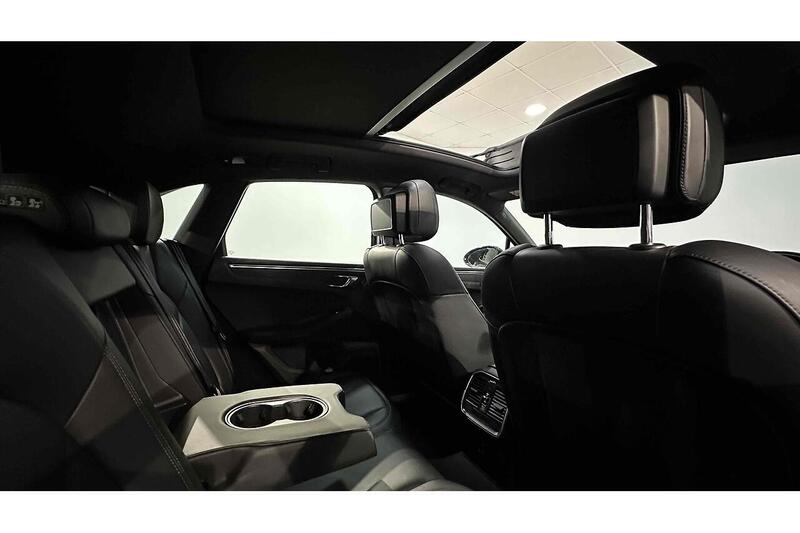 Used Porsche Macan 2019 for sale - 76784556: Photo 30