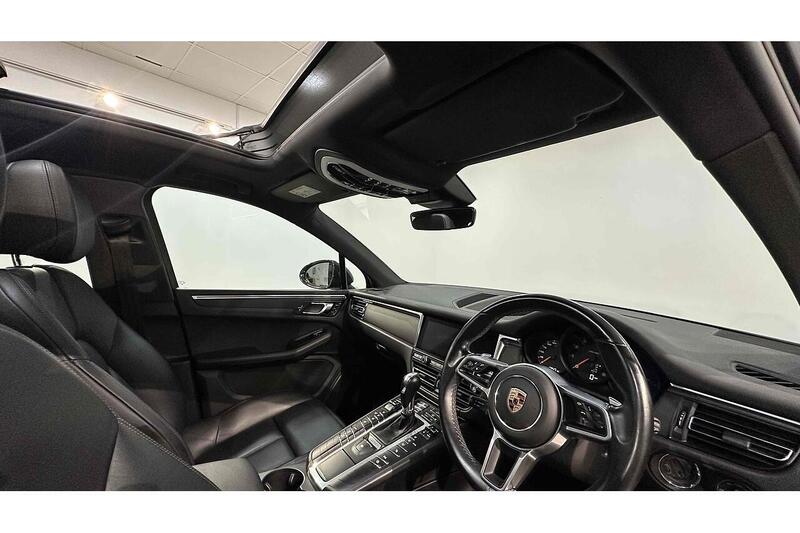 Used Porsche Macan 2019 for sale - 76784556: Photo 34