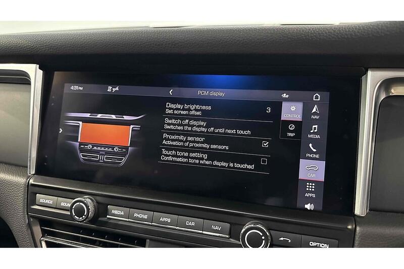 Used Porsche Macan 2019 for sale - 76784556: Photo 54