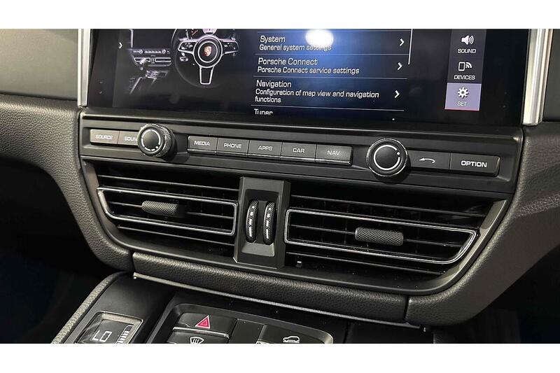 Used Porsche Macan 2019 for sale - 76784556: Photo 58