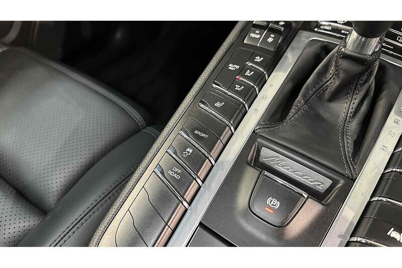 Used Porsche Macan 2019 for sale - 76784556: Photo 61