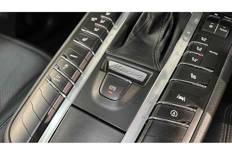 Used Porsche Macan 2019 for sale - 76784556: Photo 64