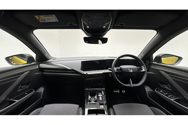 Used Vauxhall Astra 2024 for sale - 78213122: Photo 2