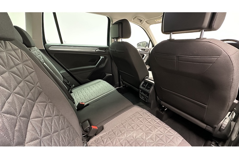 Used Volkswagen Tiguan 2021 for sale - 77003320: Photo 23