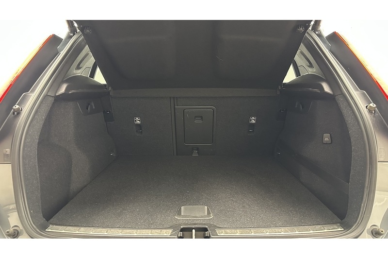 Used Volvo XC40 2020 for sale - 76784560: Photo 54