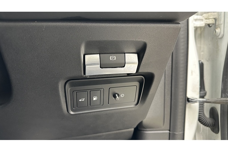 Used Land Rover Discovery Sport 2022 for sale - 77558324: Photo 43