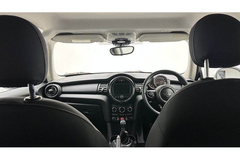 Used MINI Hatch 2018 for sale - 78027147: Photo 2