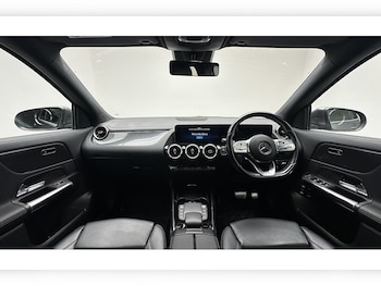 Used Mercedes-Benz GLA 2020 for sale - 77568388: Photo