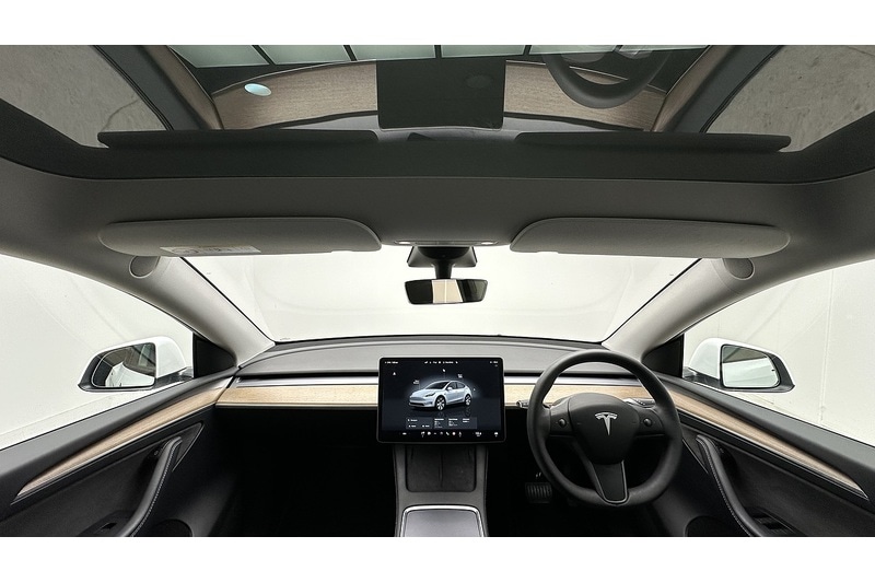 Used Tesla Model Y 2024 for sale - 77720601: Photo 2