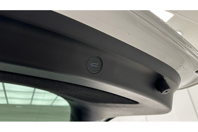 Used Tesla Model Y 2024 for sale - 77720601: Photo 53