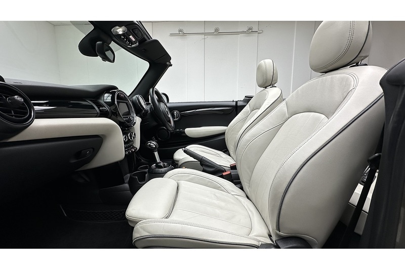 Used MINI Convertible 2018 for sale - 77558345: Photo 22