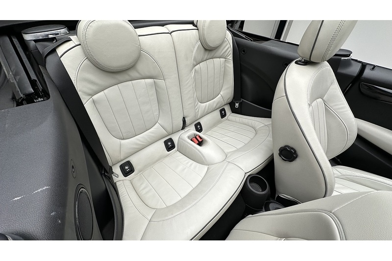 Used MINI Convertible 2018 for sale - 77558345: Photo 24