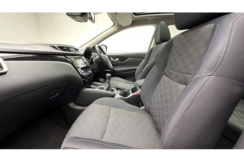 Used Nissan Qashqai 2016 for sale - 76784454: Photo 17