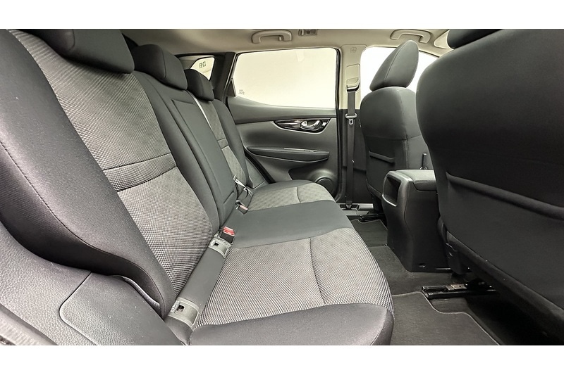 Used Nissan Qashqai 2016 for sale - 76784454: Photo 24