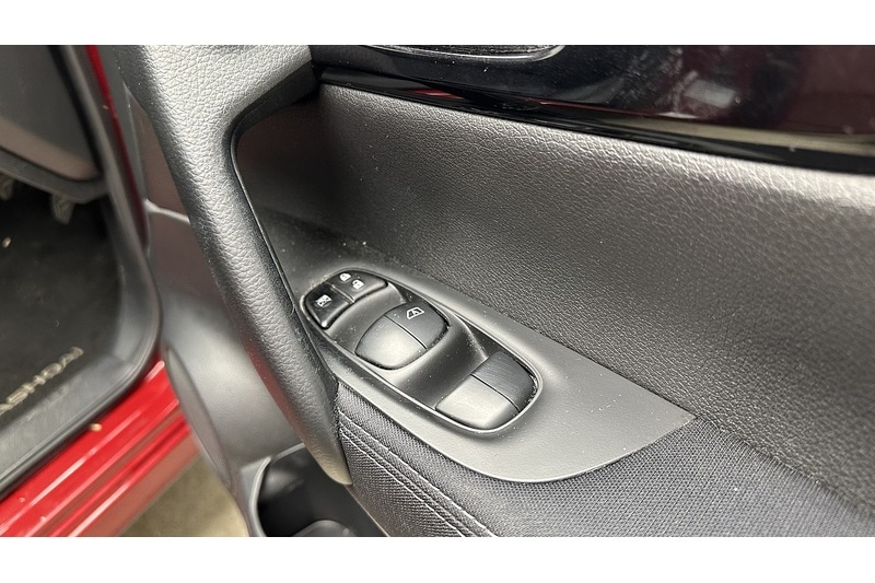 Used Nissan Qashqai 2016 for sale - 76784454: Photo 32