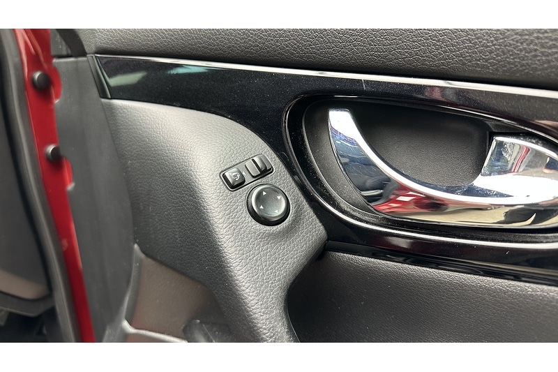 Used Nissan Qashqai 2016 for sale - 76784454: Photo 33