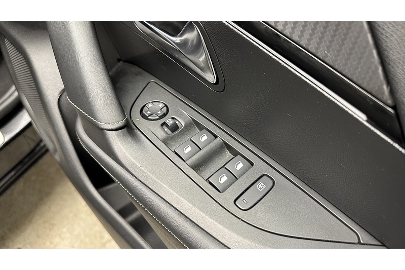 Used Peugeot 2008 2022 for sale - 77530321: Photo 30