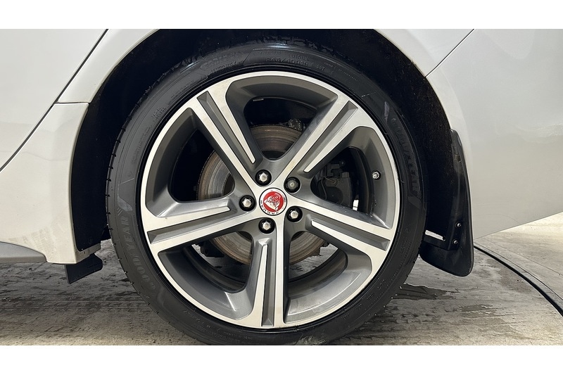 Used Jaguar XF 2019 for sale - 76784588: Photo 18