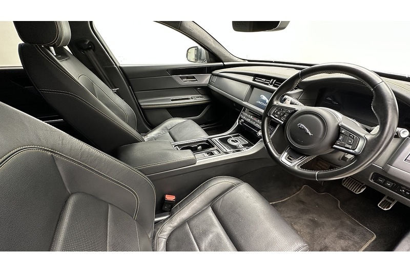 Used Jaguar XF 2019 for sale - 76784588: Photo 33