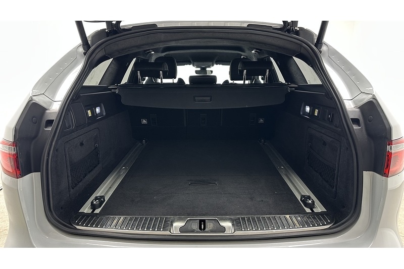 Used Jaguar XF 2019 for sale - 76784588: Photo 55