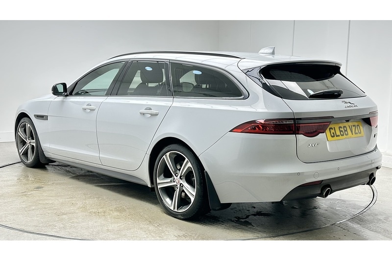 Used Jaguar XF 2019 for sale - 76784588: Photo 6