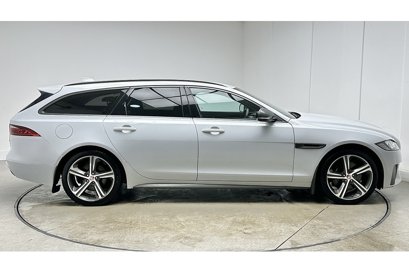 Used Jaguar XF 2019 for sale - 76784588: Photo 9