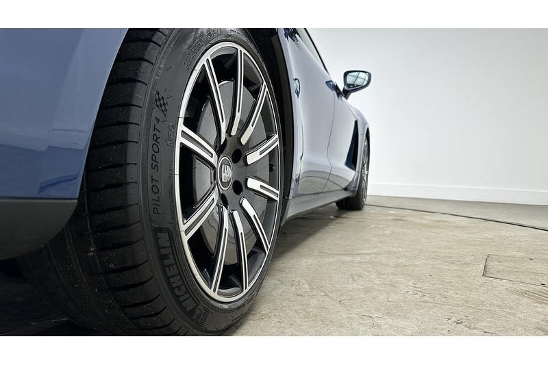 Used Porsche Taycan 2023 for sale - 77974530: Photo 14