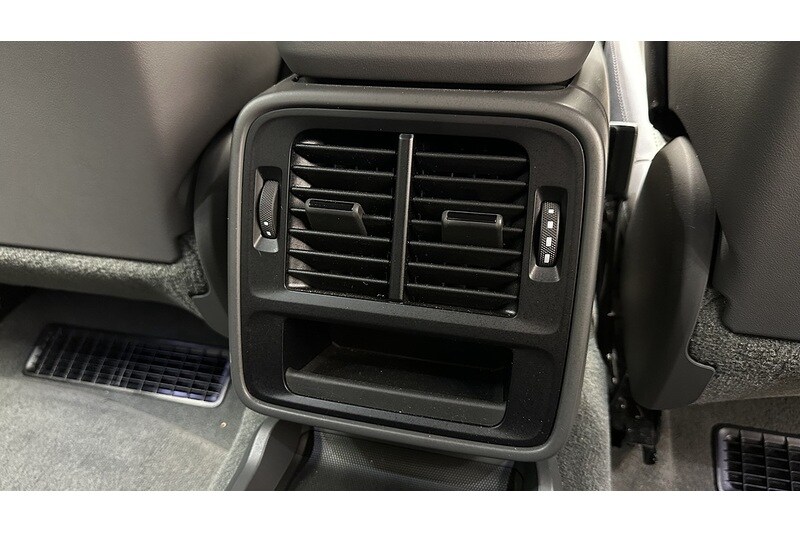 Used Porsche Taycan 2023 for sale - 77974530: Photo 24