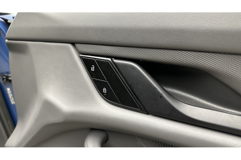 Used Porsche Taycan 2023 for sale - 77974530: Photo 31