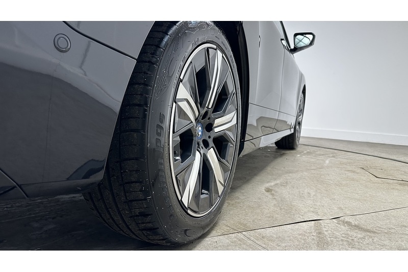 Used BMW iX 2022 for sale - 77318211: Photo 17