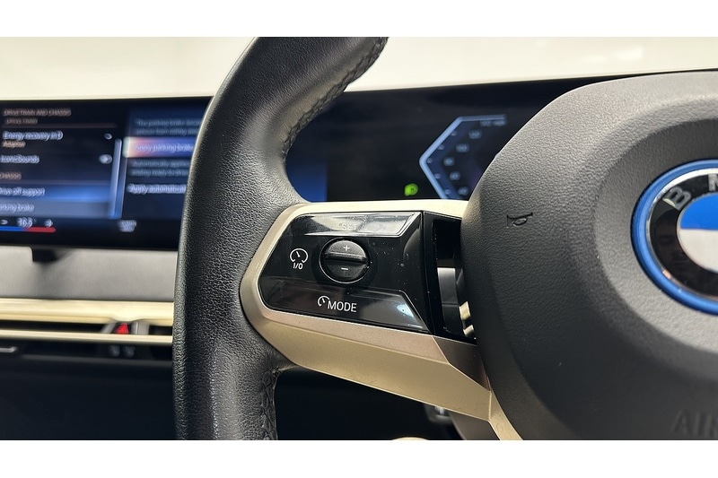 Used BMW iX 2022 for sale - 77318211: Photo 45