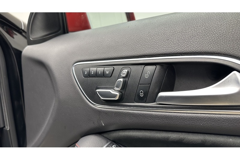 Used Mercedes-Benz GLA 2017 for sale - 76784429: Photo 37