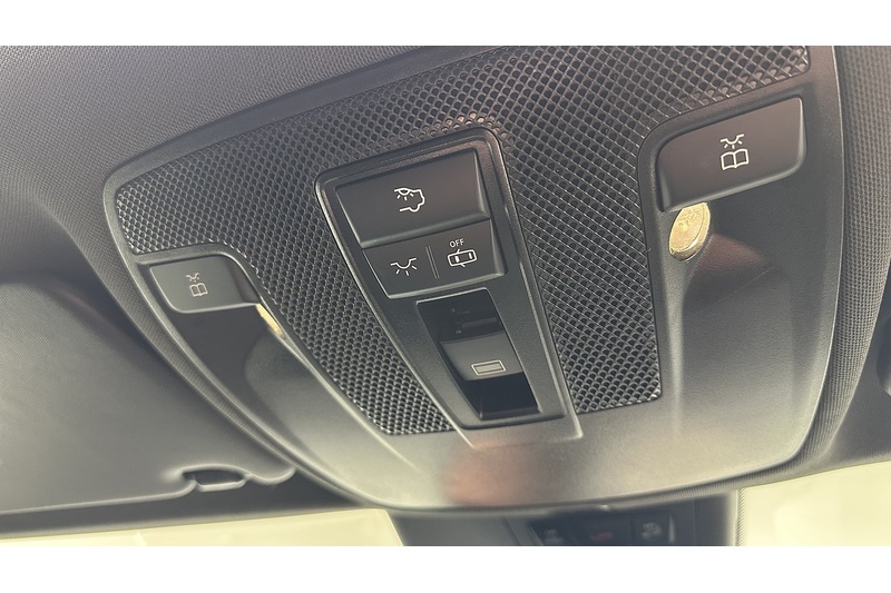 Used Mercedes-Benz GLA 2017 for sale - 76784429: Photo 57